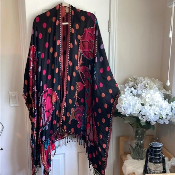 Baba Red and Black Polka Dot REVERSIBLE India Ethnic Shawl Cape Scarf Wrap - Picture 5 of 13